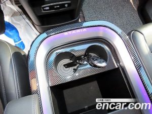 Hyundai Staria HEV 1.6 Lounge 7-Seater 2025 года из Южной Кореи