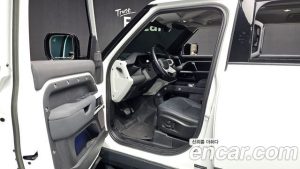 Land Rover Defender 110 D250 SE 2023 года из Южной Кореи
