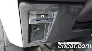 Land Rover Defender 110 D250 SE 2023 года из Южной Кореи