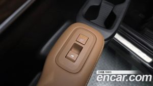 Hyundai Santafe Бензин 2.5T 4WD 2025 года из Южной Кореи