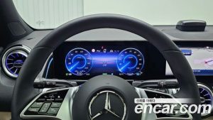 Mercedes-Benz EQB EQB300 4MATIC PROGRESSIVE 2025 года из Южной Кореи