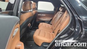 Genesis GV70 2.5T Бензин 2WD 2024 года из Южной Кореи