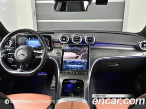 Mercedes-Benz C-Class C300 4MATIC AMG Line 2023 года из Южной Кореи
