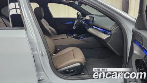 BMW 5-Series 520i M Sport 2025 года из Южной Кореи