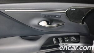 Lexus ES Executive 2026 года из Южной Кореи