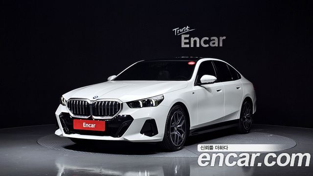 BMW 5-Series 520i M Sport 2025 года из Кореи