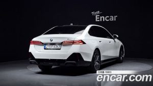 BMW 5-Series 520i M Sport 2025 года из Южной Кореи