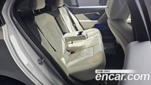 BMW 5-Series 520i M Sport 2025 года из Южной Кореи