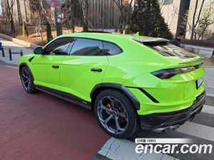 Lamborghini Urus 4.0 V8 S 2023 года из Южной Кореи