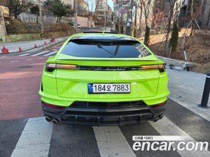 Lamborghini Urus 4.0 V8 S 2023 года из Южной Кореи