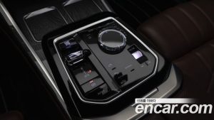 BMW 7-Series 740i sDrive M Sport 2023 года из Южной Кореи