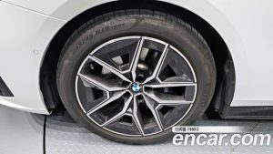 BMW 5-Series 520i M Sport 2025 года из Южной Кореи