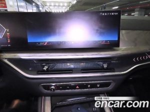 BMW X7 xDrive 40d Design Pure Excellence 6 2024 года из Южной Кореи