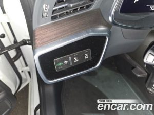 Audi A7 55 TFSI 4WD Premium 2023 года из Южной Кореи
