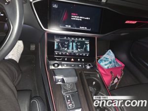 Audi A7 55 TFSI 4WD Premium 2023 года из Южной Кореи