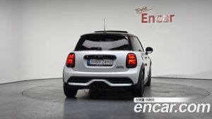 Mini Cooper Mayfield Edition 2024 года из Южной Кореи