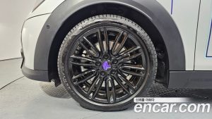 Mini Cooper Mayfield Edition 2024 года из Южной Кореи