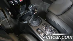 Mini Cooper Mayfield Edition 2024 года из Южной Кореи