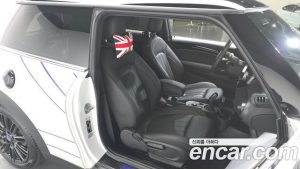 Mini Cooper Mayfield Edition 2024 года из Южной Кореи