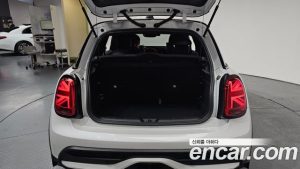 Mini Cooper Mayfield Edition 2024 года из Южной Кореи