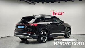 Audi Q4 e-tron 40 Premium 2023 года из Южной Кореи