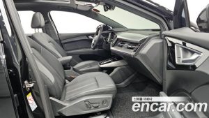 Audi Q4 e-tron 40 Premium 2023 года из Южной Кореи
