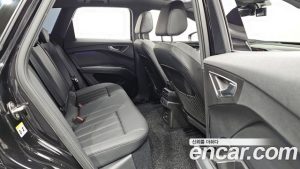 Audi Q4 e-tron 40 Premium 2023 года из Южной Кореи
