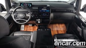 Hyundai Staria HEV 1.6 Lounge 9-Seater 2025 года из Южной Кореи