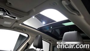 BMW 2-Series 220i Luxury 2023 года из Южной Кореи