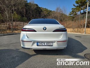 BMW 7-Series 740i sDrive Design Pure Excellence 2023 года из Южной Кореи