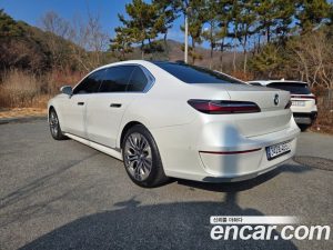 BMW 7-Series 740i sDrive Design Pure Excellence 2023 года из Южной Кореи