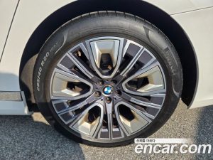 BMW 7-Series 740i sDrive Design Pure Excellence 2023 года из Южной Кореи