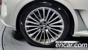 BMW X7 xDrive 40i Design Pure Excellence 6 2023 года из Южной Кореи