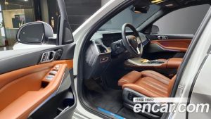 BMW X7 xDrive 40i Design Pure Excellence 6 2023 года из Южной Кореи
