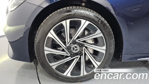 Mercedes-Benz E-Class E300 4MATIC Exclusive 2024 года из Южной Кореи