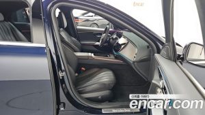 Mercedes-Benz E-Class E300 4MATIC Exclusive 2024 года из Южной Кореи