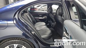Mercedes-Benz E-Class E300 4MATIC Exclusive 2024 года из Южной Кореи