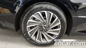 Hyundai Sonata Exclusive 2025 года из Южной Кореи