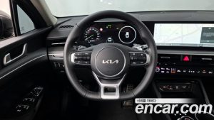 Kia K5 1.6 Turbo 2024 года из Южной Кореи