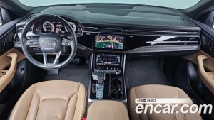 Audi Q8 45 TDI 4WD Premium 2023 года из Южной Кореи