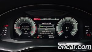 Audi Q8 45 TDI 4WD Premium 2023 года из Южной Кореи