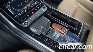 Audi Q8 45 TDI 4WD Premium 2023 года из Южной Кореи