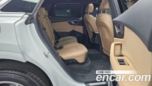 Audi Q8 45 TDI 4WD Premium 2023 года из Южной Кореи