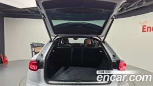 Audi Q8 45 TDI 4WD Premium 2023 года из Южной Кореи