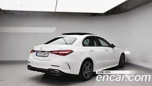 Mercedes-Benz C-Class C200 AMG Line 2025 года из Южной Кореи