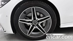 Mercedes-Benz C-Class C200 AMG Line 2025 года из Южной Кореи