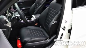 Mercedes-Benz C-Class C200 AMG Line 2025 года из Южной Кореи