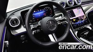 Mercedes-Benz C-Class C200 AMG Line 2025 года из Южной Кореи