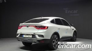 Renault-KoreaSamsung XM3 1.6 E-TECH Inspire 2023 года из Южной Кореи