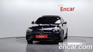 Mercedes-Benz E-Class E350 4MATIC AMG Line 2023 года из Южной Кореи